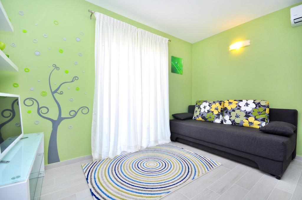 Apartments Sakal Trogir Room photo